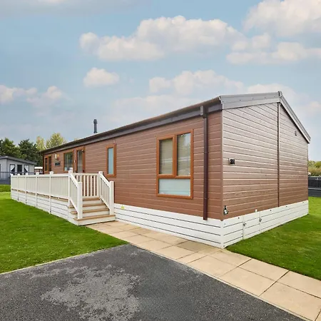 Kinship With Hot Tub *