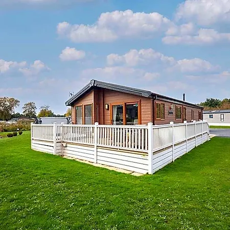 Kinship With Hot Tub Lodge *