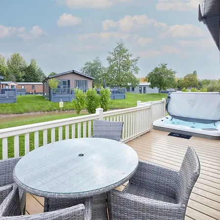 Kinship With Hot Tub * York